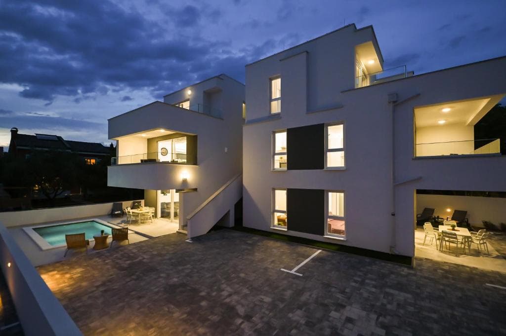 Banta A med privat pool til 20 personer