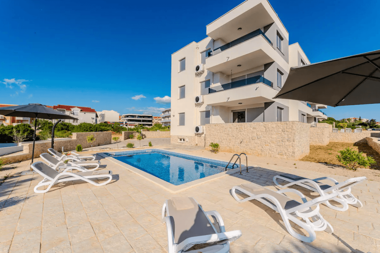 Mirjana Stadt-Apartment 6 i Novalja