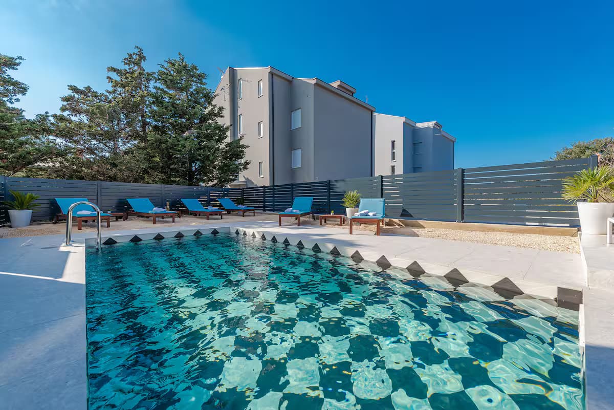 Isola 6-personers lejlighed