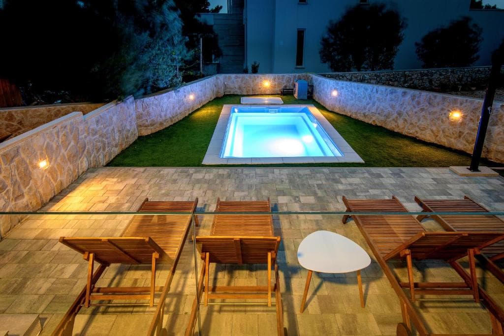 Imperial 6 Lejlighed i Novalja med privat pool